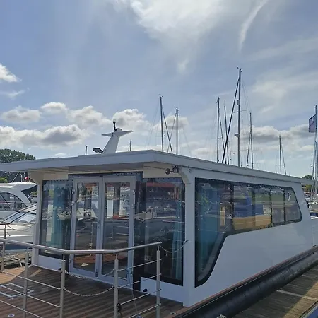 Sunrise Houseboat Апартаменты Свиноуйсьце