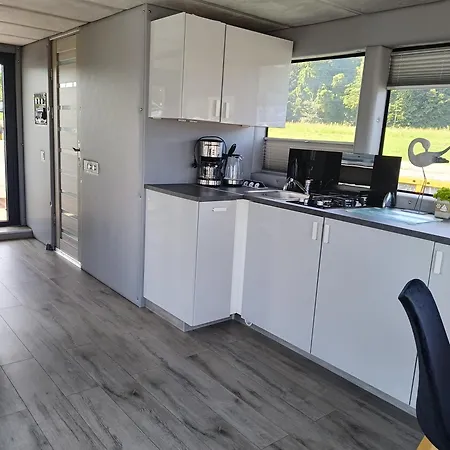 Sunrise Houseboat Апартаменты Свиноуйсьце